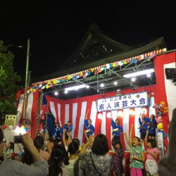 杉山神社宵宮の演芸大会